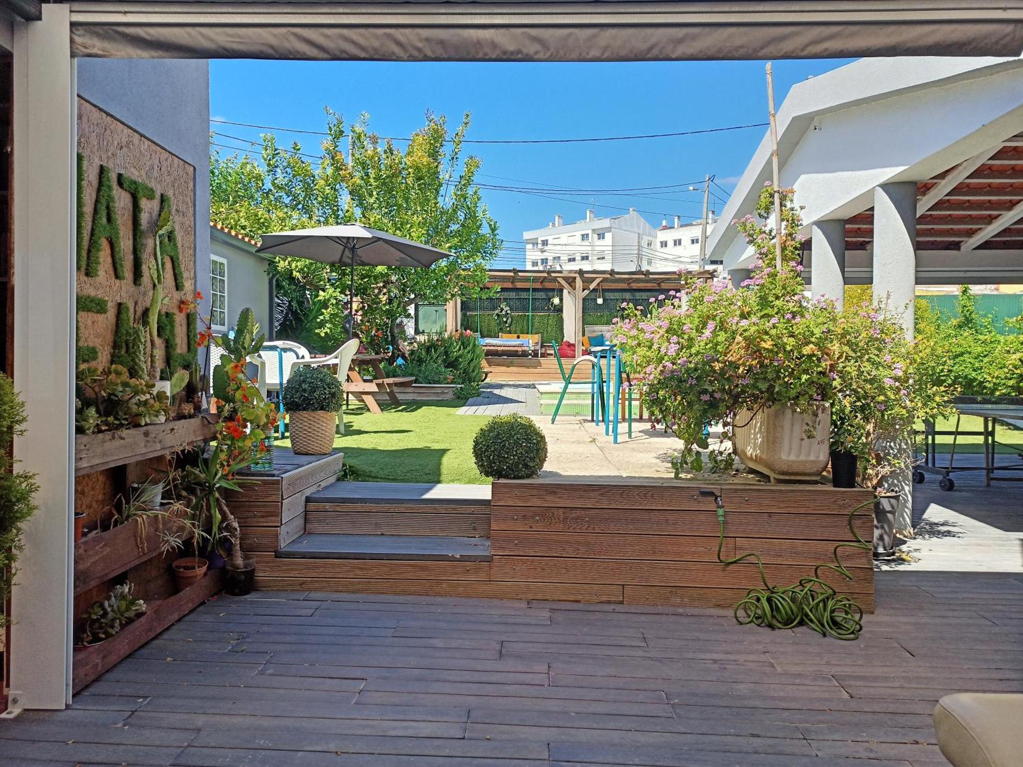 Mata Caparica Hostel