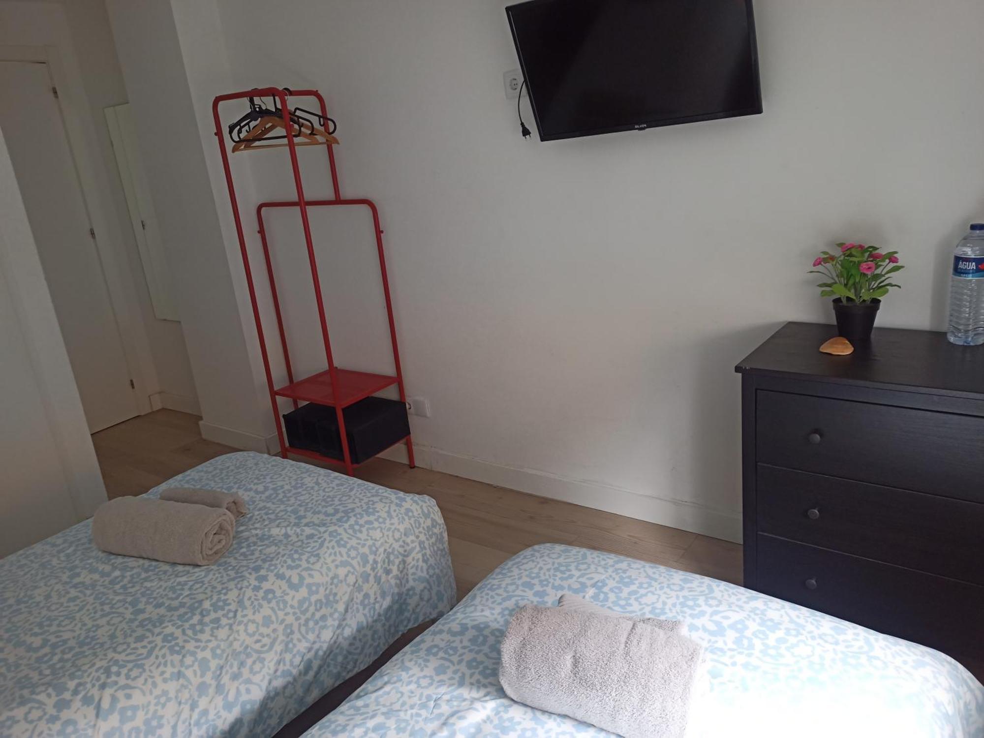 Hostel Mata Caparica